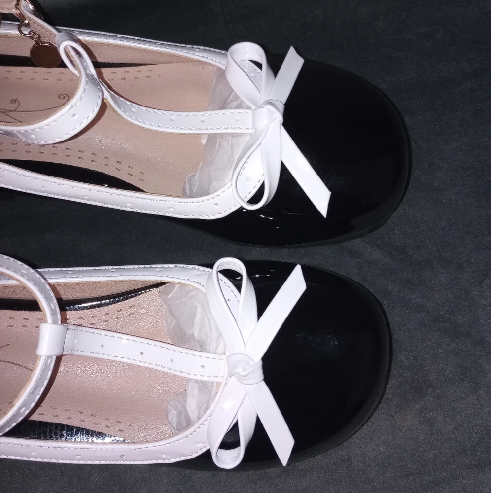 Jingpin Black and White Lolita T Steal Low Block Heel Size 37 US Size 6 NWOT - Picture 3 of 6